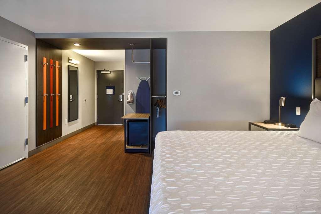 Tru By Hilton Concord, Nh Hotel Room photo