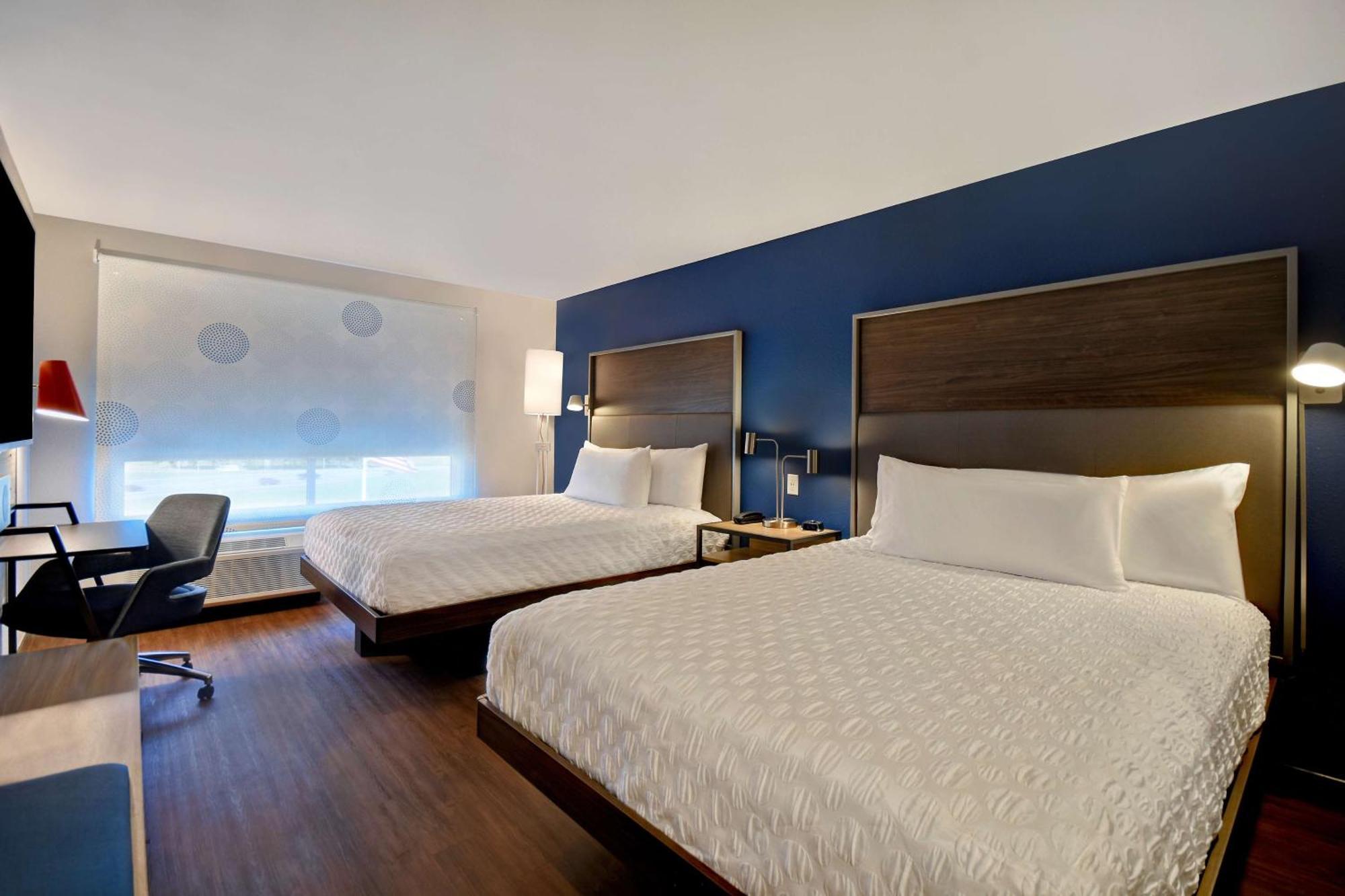 Tru By Hilton Concord, Nh Hotel Exterior photo